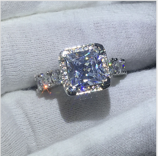 Super Zircon Lady Ring European And American Fashion Marriage Engagement Jewelry Gift