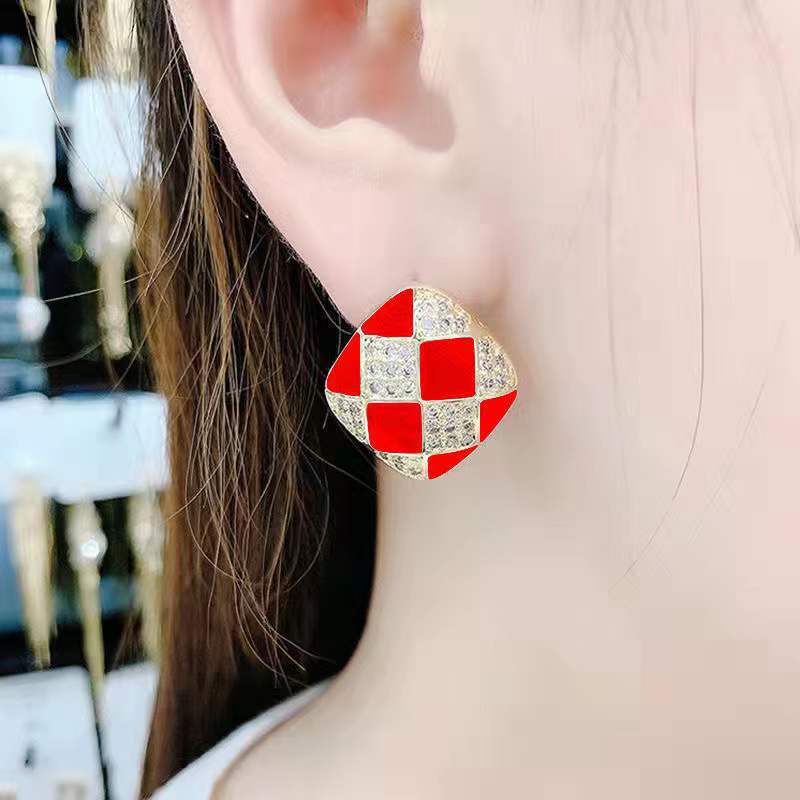 Red Plaid Geometric Pattern Studs Earrings Retro Woman Ear Accessories