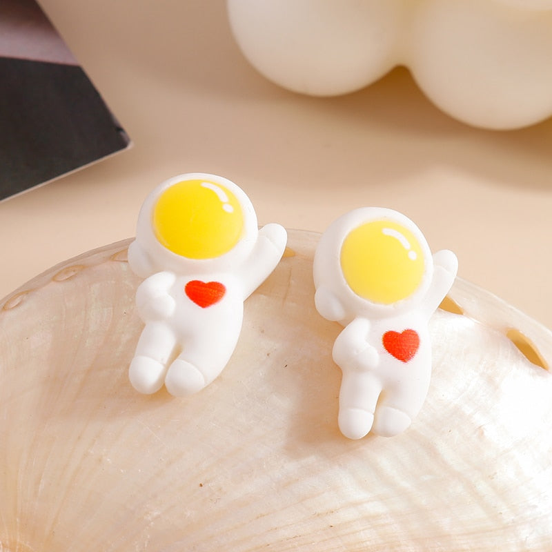 Astronaut Heart Dangle Earrings Women Charms Earring Fashion Creative Jewelry