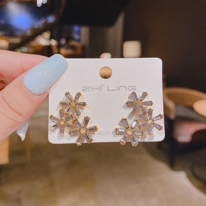 Triple Flower Lady Cute Stud Earrings for Women Jewelry Girls Earrings