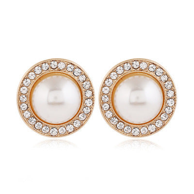 Retro Style Pearl Stud Earrings Women Fashionable Luxurious Earrings Jewelry