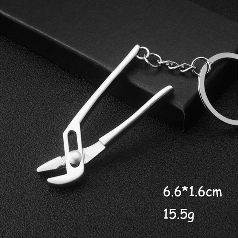 20 Styles Keychains For Men Outdoor Combination Tool Key Ring Portable Mini