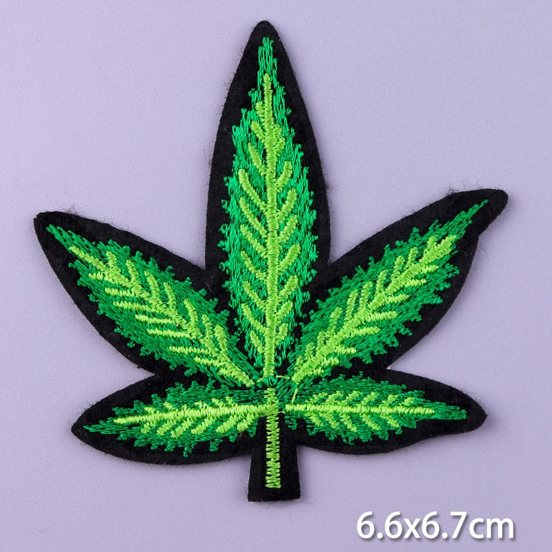 Green Weed Leaf DIY Cartoon Patches Clothes Patch Embroidered Stickers Badge