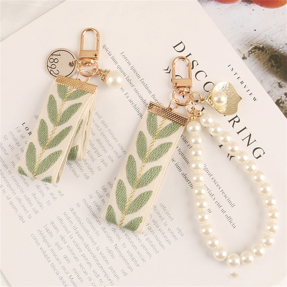 4 Styles Fresh Leaf Stripe Key Ring  Embroidery Alloy Pearl Pendant Heart Charm