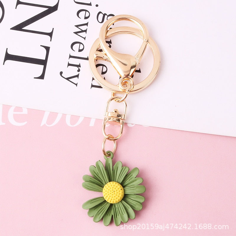 7 Styles Daisy Acrylic Keychain Simple Flower Pendant Keyring For Women Bag