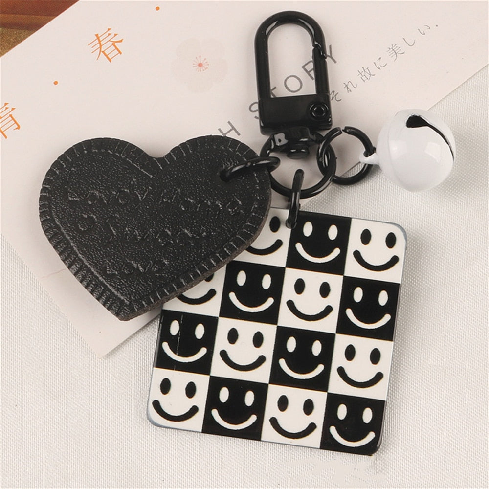 Smily Face Creative Acrylic Keychain Black White Plaid Keyring With Pearl Small