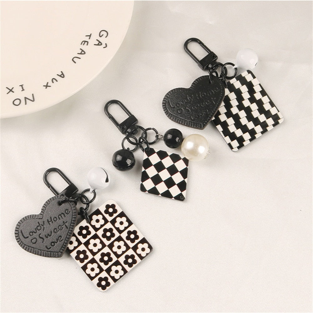 6 Styles Creative Acrylic Keychain Black White Plaid Keyring With Pearl Small