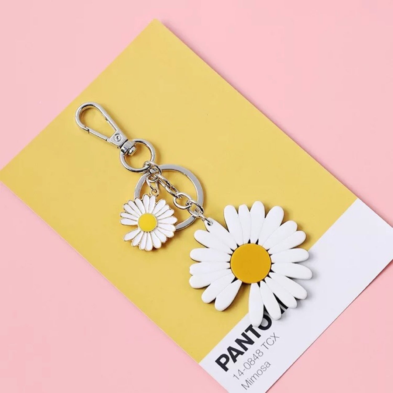 7 Styles Daisy Acrylic Keychain Simple Flower Pendant Keyring For Women Bag