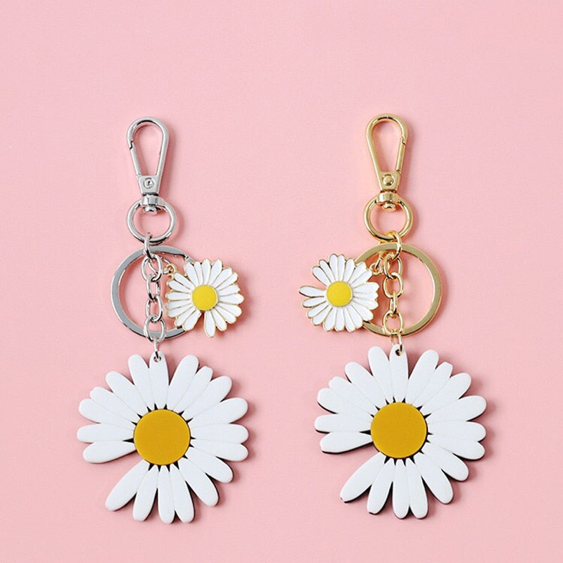 7 Styles Daisy Acrylic Keychain Simple Flower Pendant Keyring For Women Bag