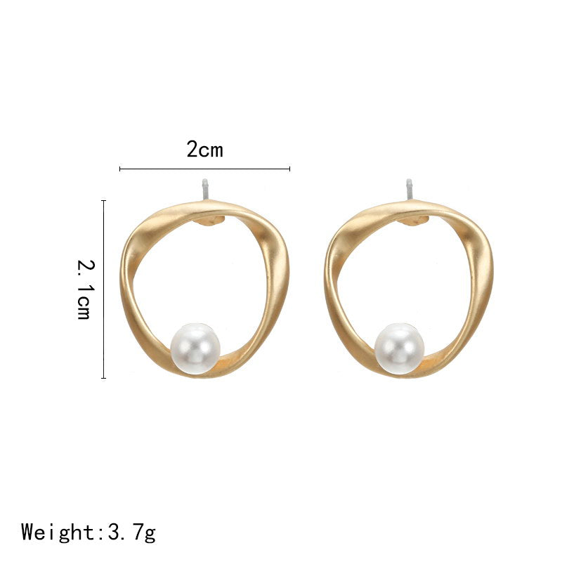 Personality Irregular Round Pearl Earrings