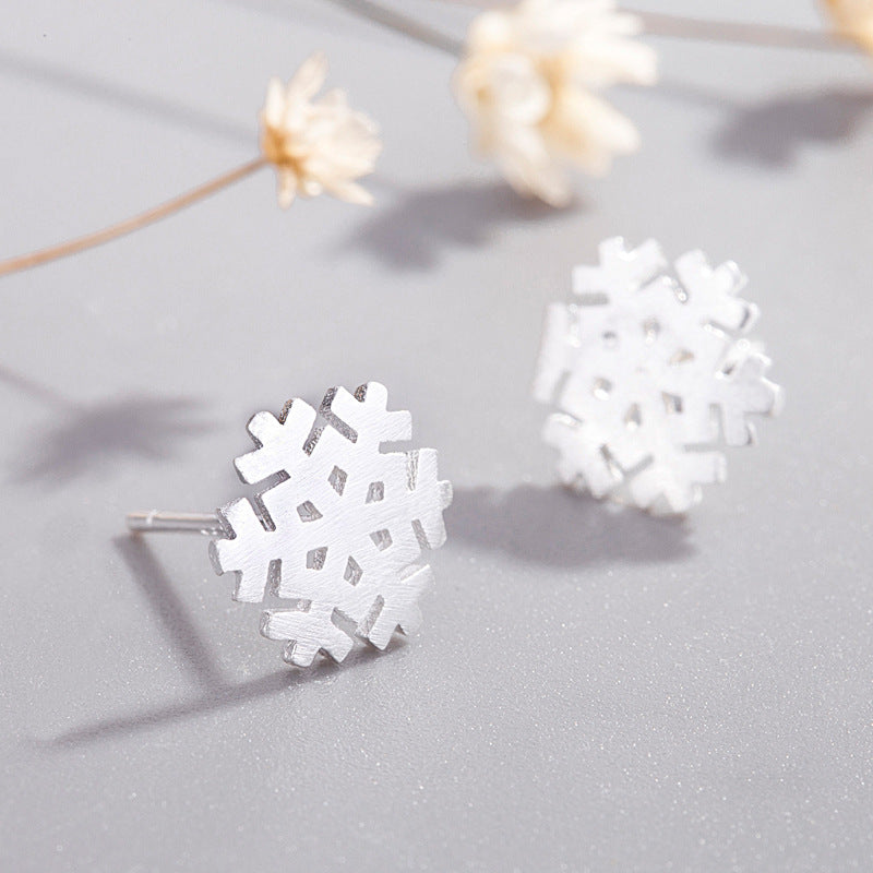 Metallic Snowflake Stud Earrings Women Fashionable Luxurious Earrings Jewelry