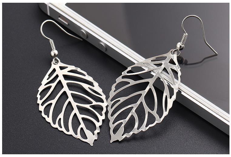 Popular Leaves Pendant Earrings