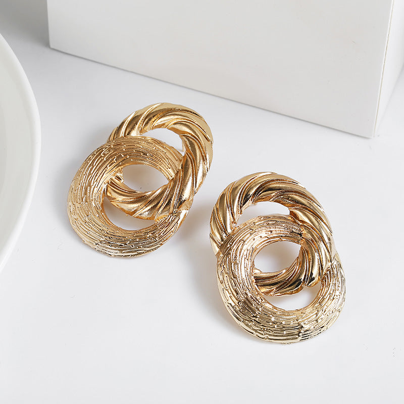 Textured Golden Rings Jewelry Fashion Dangle Earrings for Girls Party Birthday Gift