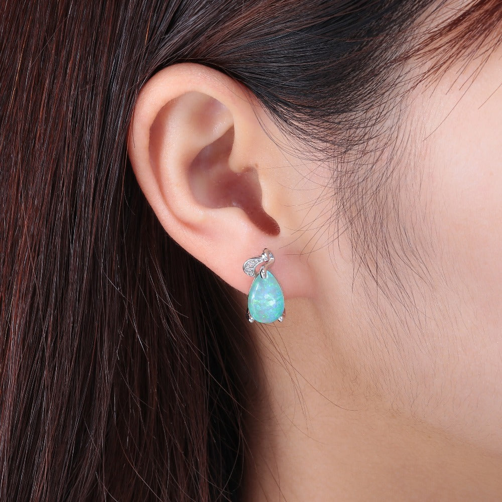 Green Holographic Stud Earrings for Women Girls Fashion Earrings Piercing