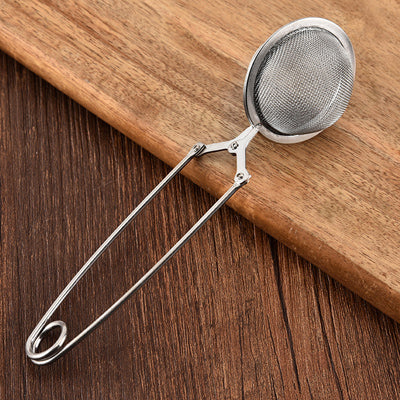 Tea strainer with handle