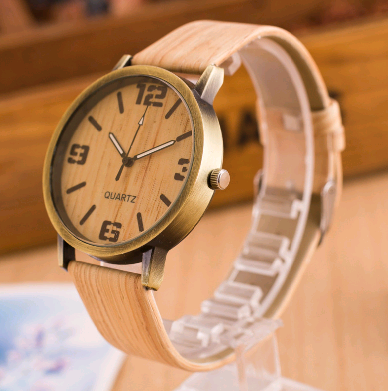 Fashion Wood Grain Watch Four Figures Men And Women Popular Wood Watch