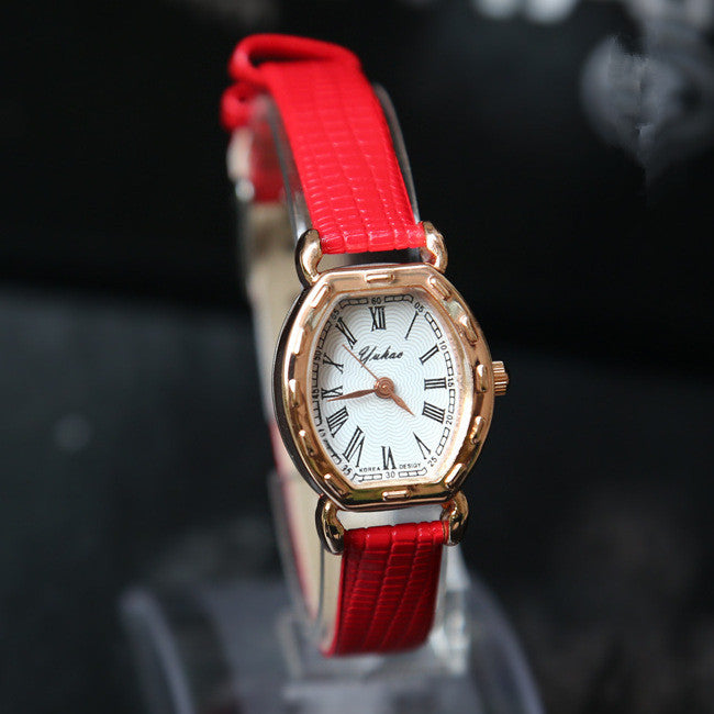 2016 New Ladies Watch small Quartz Bracelet Watch watch belt exquisite non mechanical watches