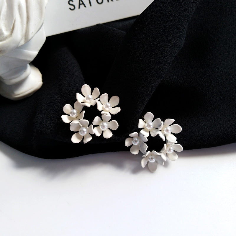 White Flowers Wreath Stud Earrings Women Jewelry Mom Gift Everyday Wear Earrings