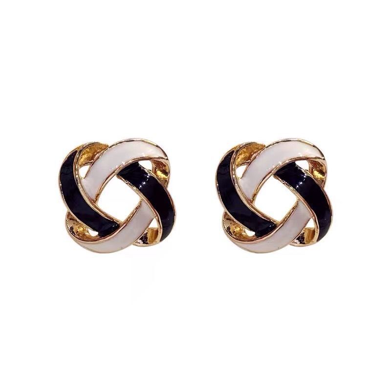 Black and White Twist Stud Earrings for Women Girls Fashion Earrings Piercing
