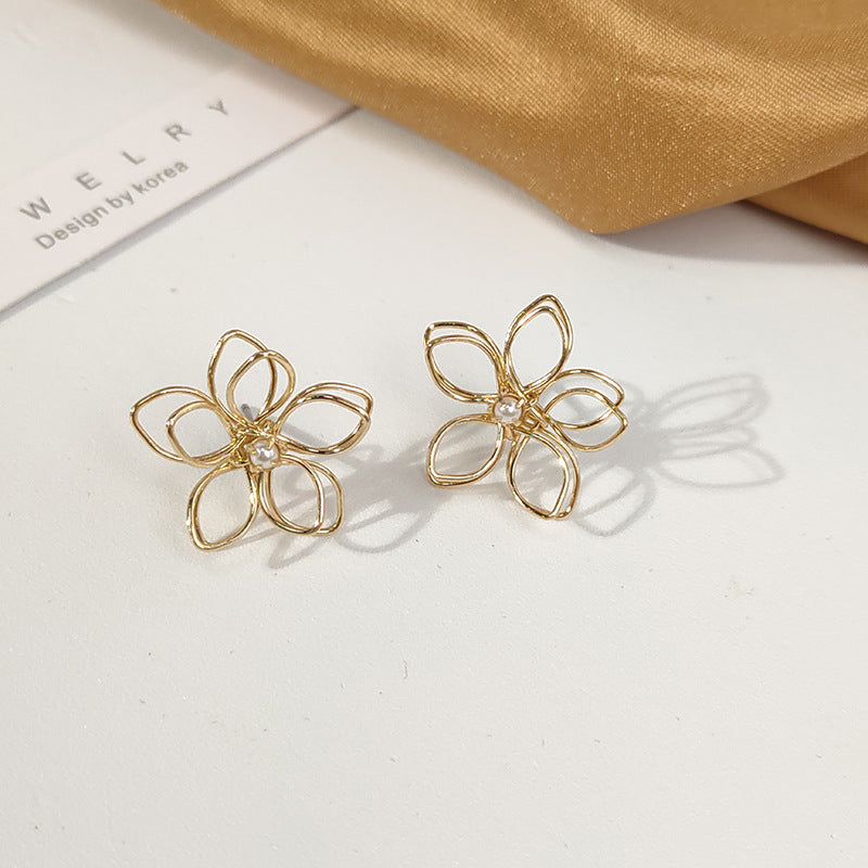 Delicate Flower Stud Earrings Fashion Women Female Earrings Piercing Jewelry