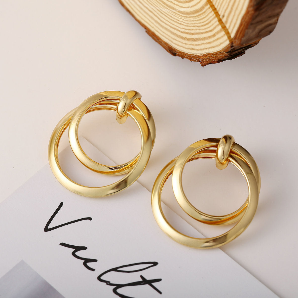 Twist Circle Stud Earrings Fashion Jewelry for Girls Women Gift Accessories