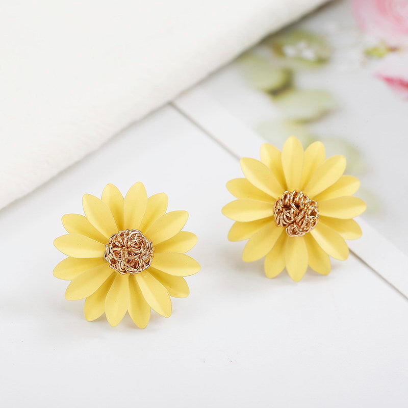 European And American Small Daisy Flower Colorful Earrings