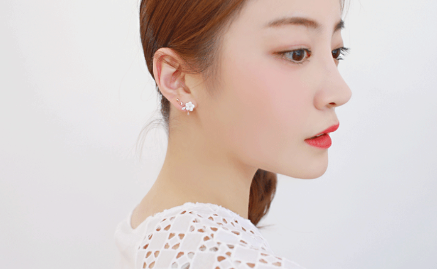 Korean Shell Earrings Classic Sterling Silver Needle Earrings Leaf White Flower Water Drop Temperament Earrings