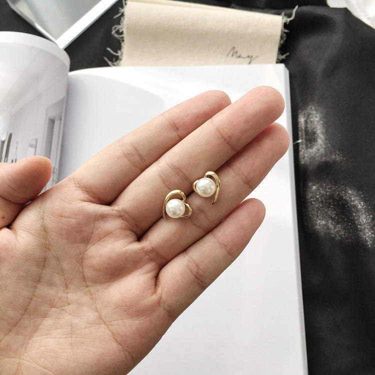 Pearl in Heart Stud Earrings for Girls Women Stud Jewelry Gift Accessories