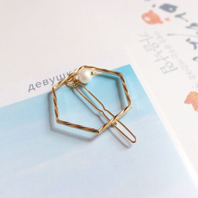 Pearl hairpin