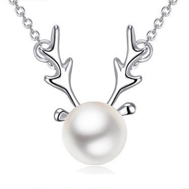 Small Elk Pearl Pendant