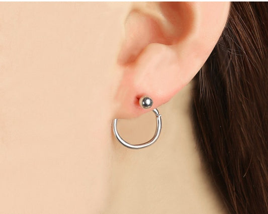 Round earrings