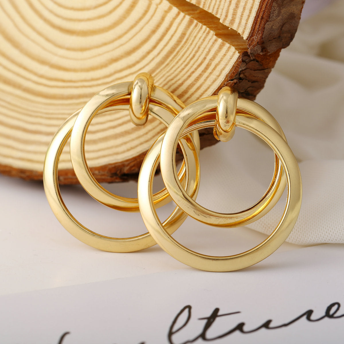 Twist Circle Stud Earrings Fashion Jewelry for Girls Women Gift Accessories