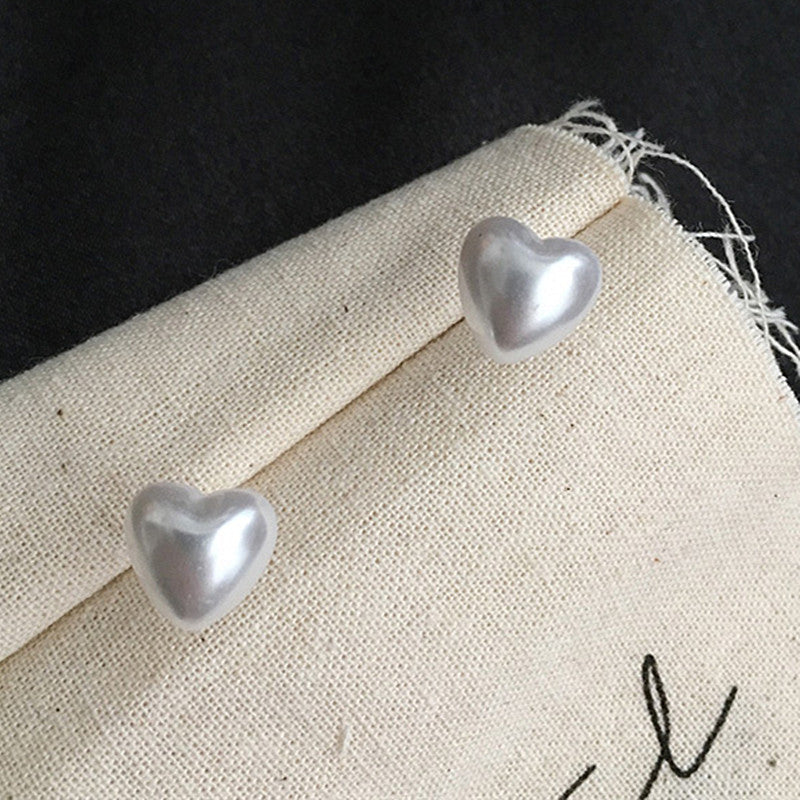 Pearly Heart Jewelry Stud Earrings Modern Fashion Women Earrings Piercing Studs