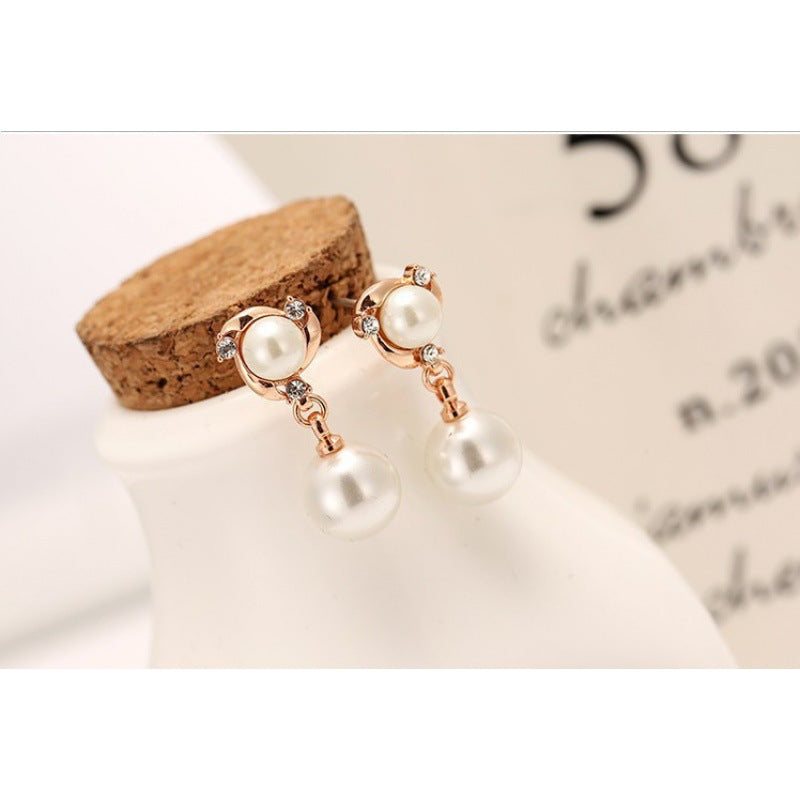 Korean Fashion Pearl Stud Earrings