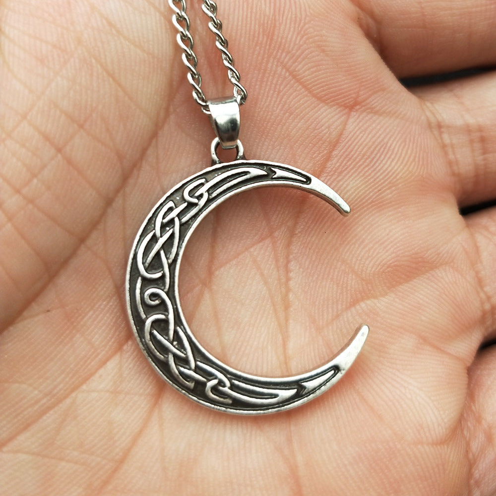 Electroplating Elegant Moon Charm Zinc Alloy Popular Necklace