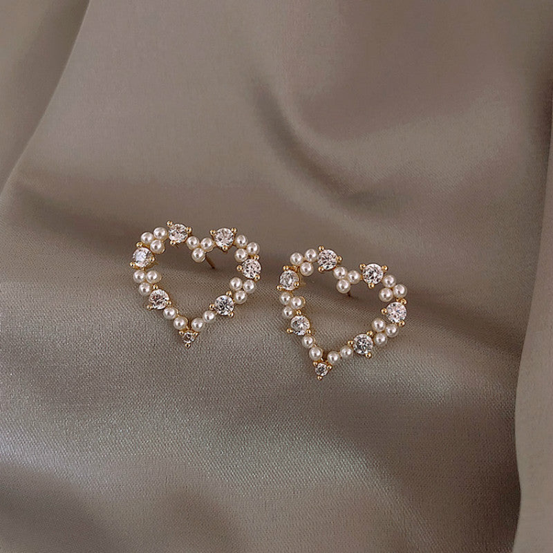 Pearls Style Heart Stud Earrings Women Fashionable Luxurious Earrings Jewelry