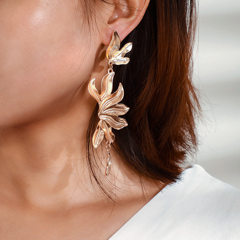 Golden Flower Drop Earrings Cute Dangle Earrings Women Jewelry Gift for Her