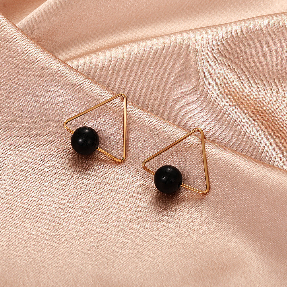 Temperament Simple Triangle Pearl Earrings Niche Design Sense Geometry