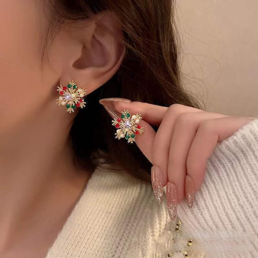 Red Green Snowflake Design Christmas Exquisite Stud Earrings Women Festival