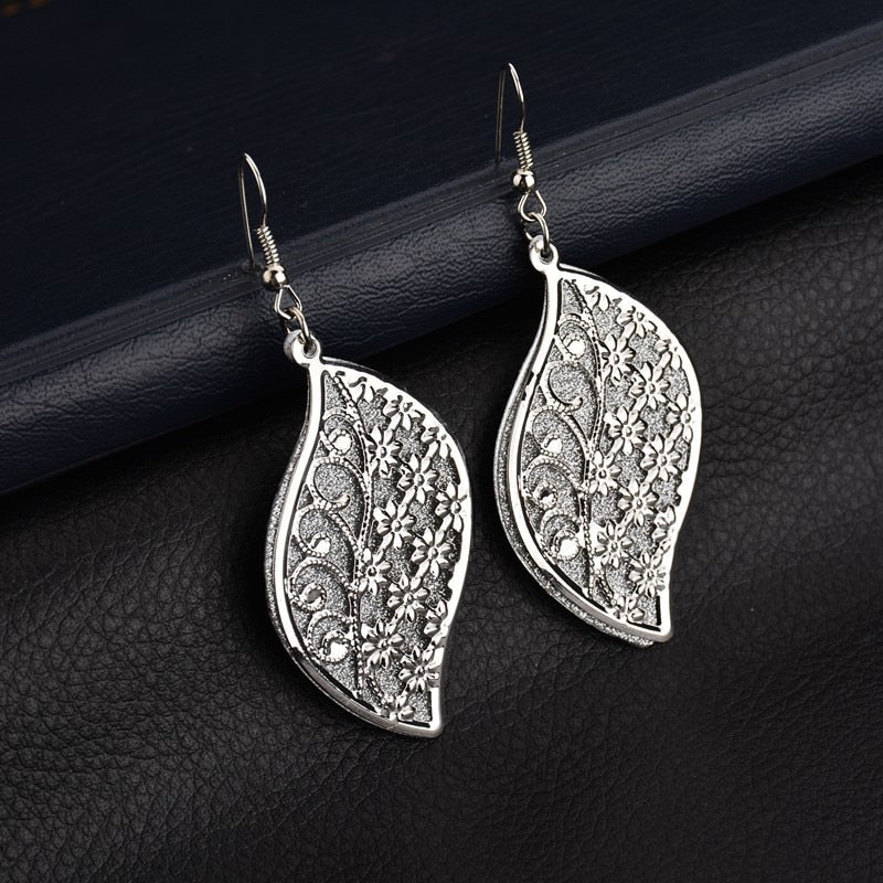 Flower Pattern Frosted Dangle Earrings Fashion Party Girls Pendant Earrings