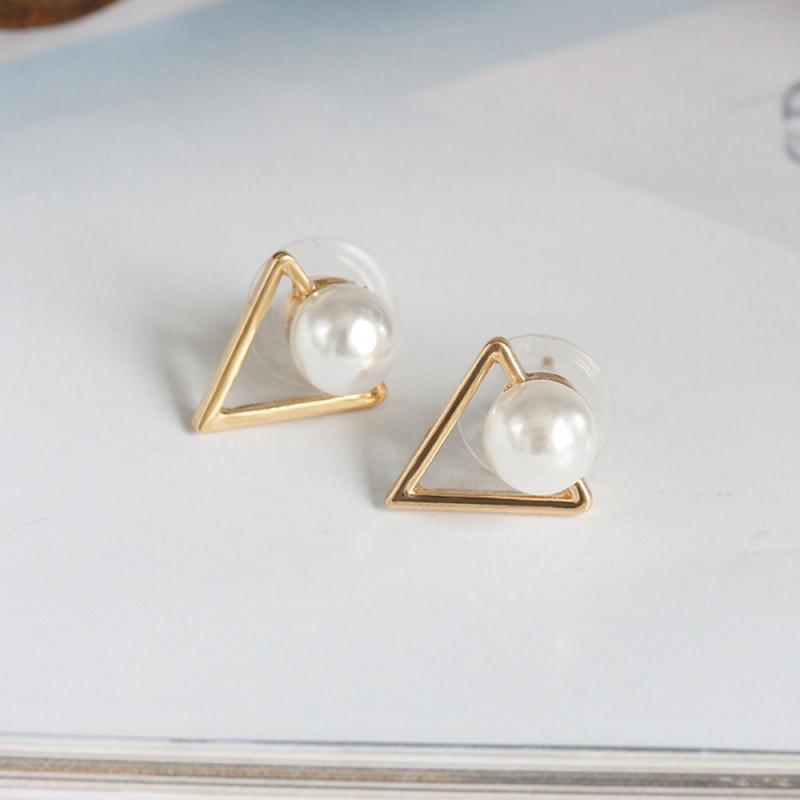 Triangular Pearl Stud Earrings Simple Style Hollow Triangle Pearl Earrings