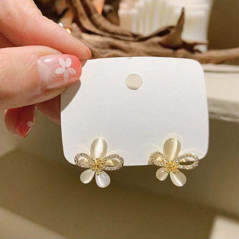 Delicate Flower Stud Earrings Women Girl Party Gift Fashion Ear Jewelry