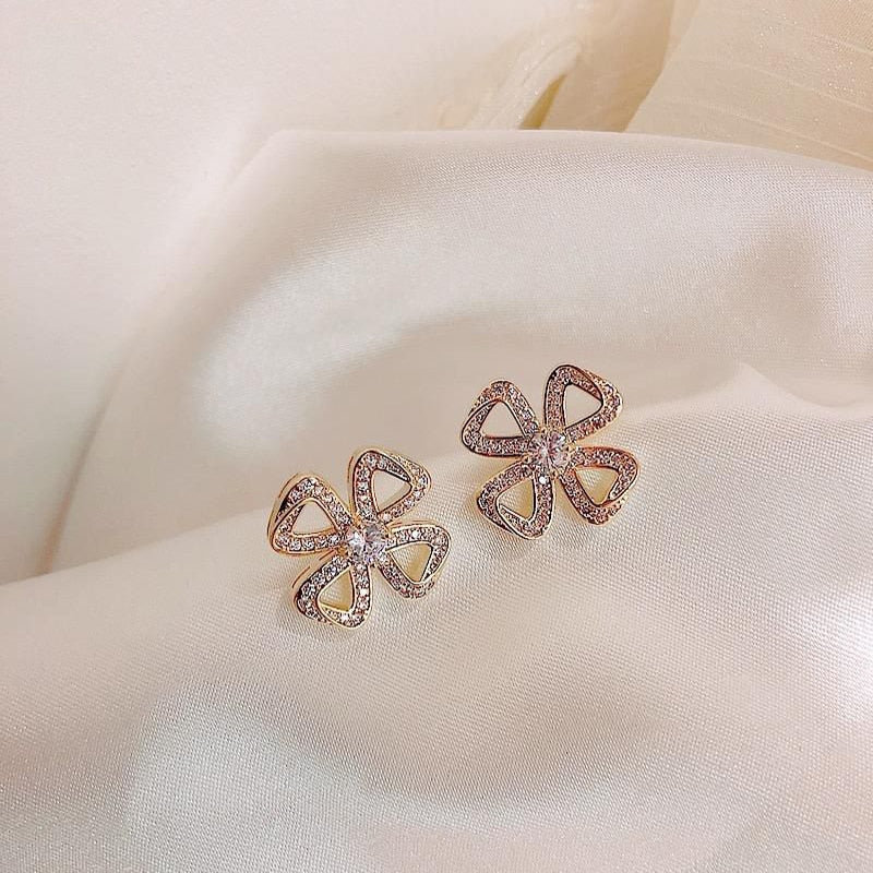 Four-Leaf Clover Earring Flower Earrings for Girl Metal Inlaid Zircon