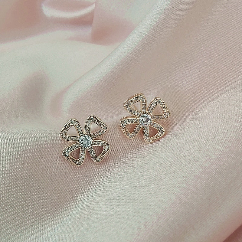 Four-Leaf Clover Earring Flower Earrings for Girl Metal Inlaid Zircon