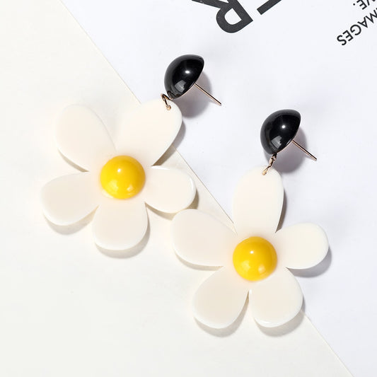 White Acrylic Flower Drop Earrings Female Travel Cartoon Earrings Creative Art