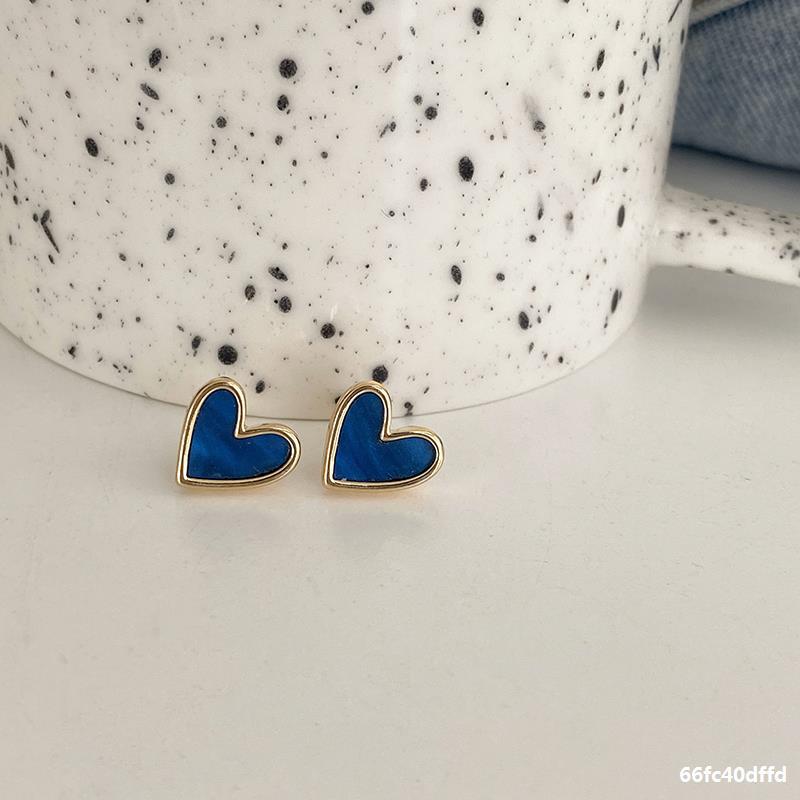 Small Blue Heart Stud Earrings Women Travel Fashion Cartoon Earrings Creative