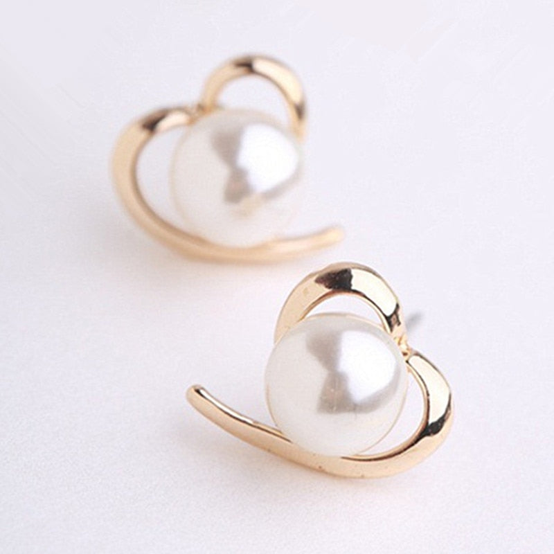 Classic Exquisite Cute Love Heart Simulated Pearl Stud Earrings For Women