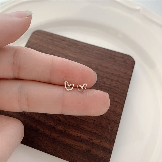 Mini Hollow Heart Stainless Steel Mini Stud Earring Ear Piercing Modern Jewelry