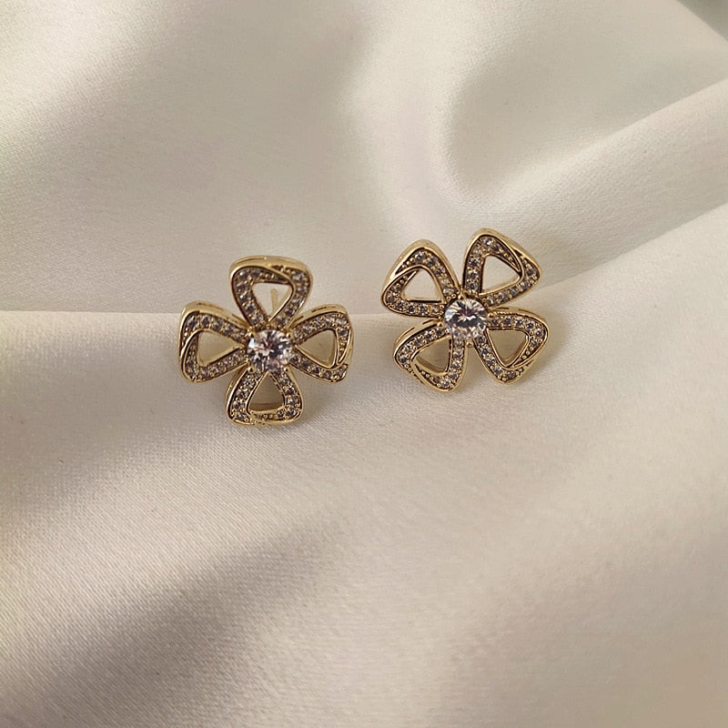 Four-Leaf Clover Earring Flower Earrings for Girl Metal Inlaid Zircon