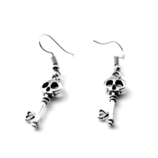 Creative Design Metal Skull Key Drop Earrings Women Creativity Jewelry Cute